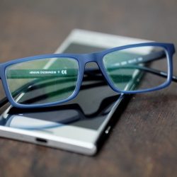 Brille_Handy